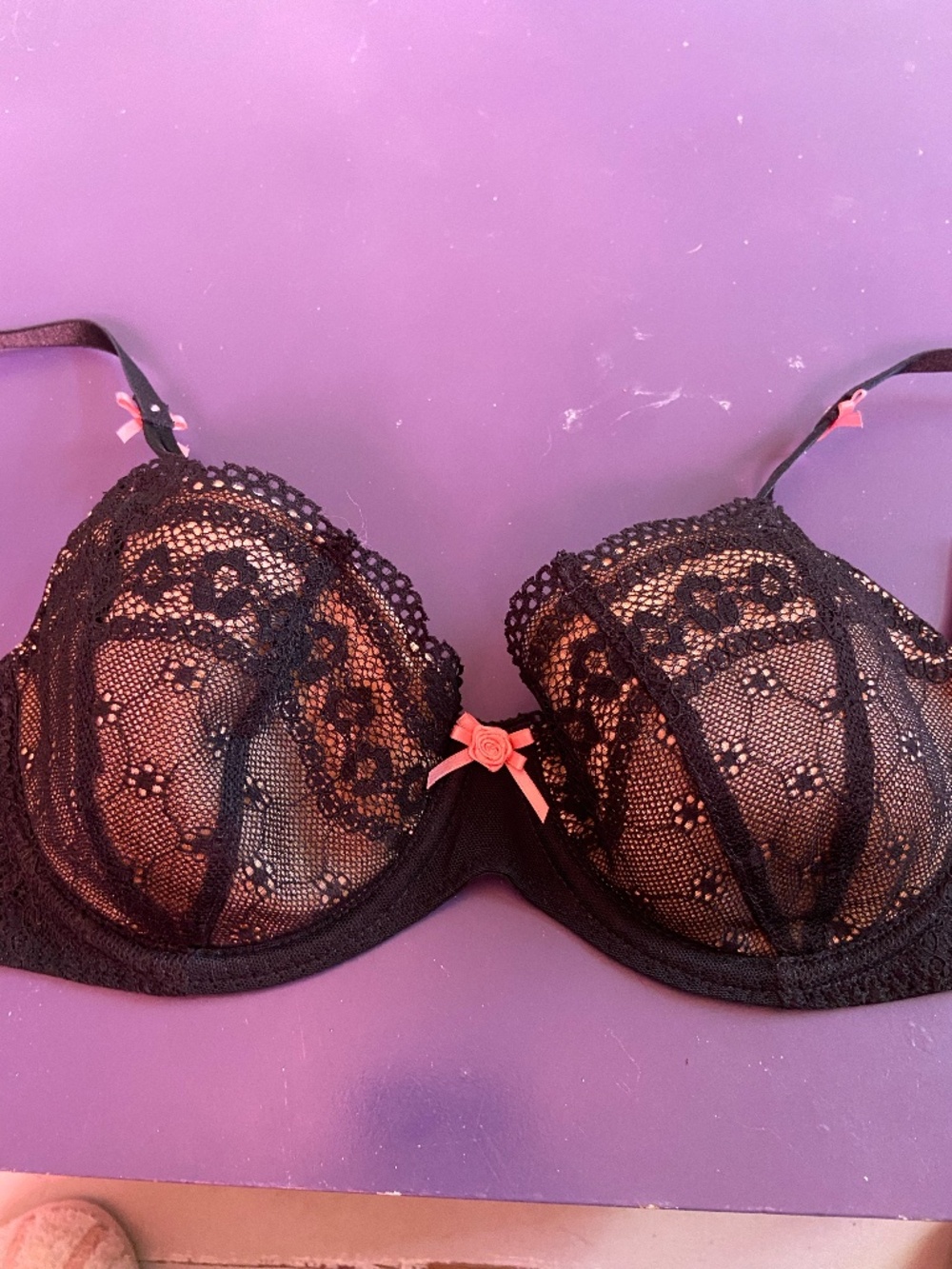 Betsey Johnson 34B bra lacy black with pink bows Eyelet Lace NWT